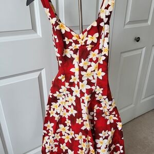 Hawaiin Creations (made in Hawaii) Floral Red and White Women's Dress